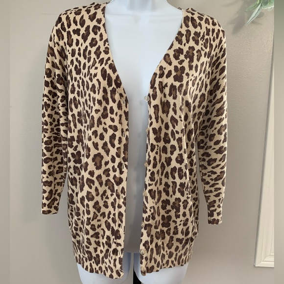 Covington Leopard Print Women's Cardigan - Picture 16 of 16